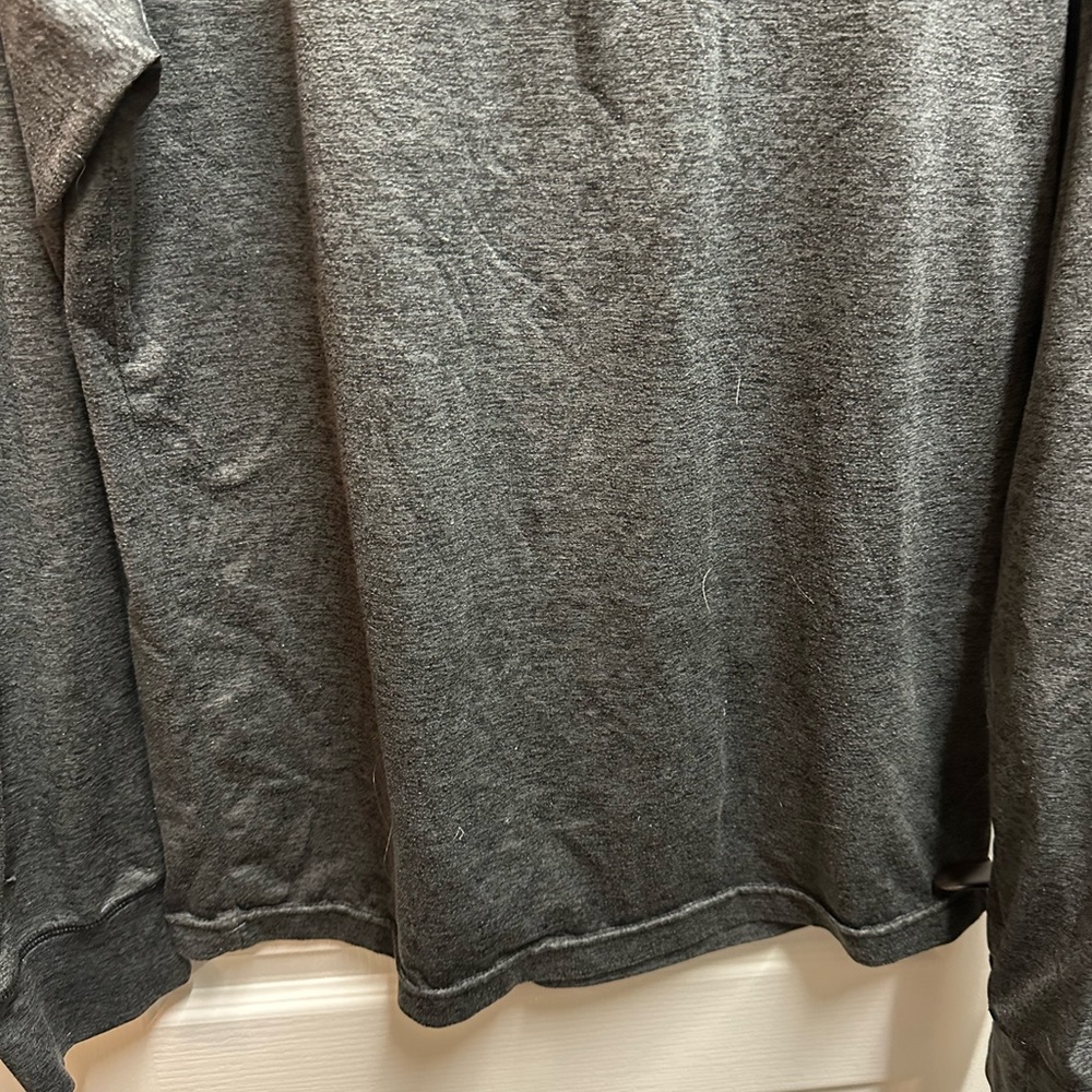 Tahari womens Gray Quarter-Zip with Geometric Design size XL/ pre owned B125 - Picture 2 of 4